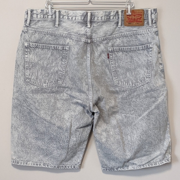 Vtg Levi's acid wash jean shorts baggy gray cotton denim high rise W42 - Picture 2 of 10